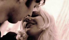 老公出轨：遇到第三者的肆意挑衅，原配妻子该怎么办？聪明女人用好这3招！