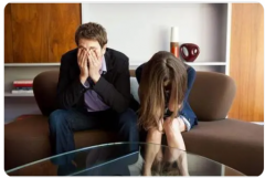 面对男人出轨，我们应该及时跳出深陷受害者心态！